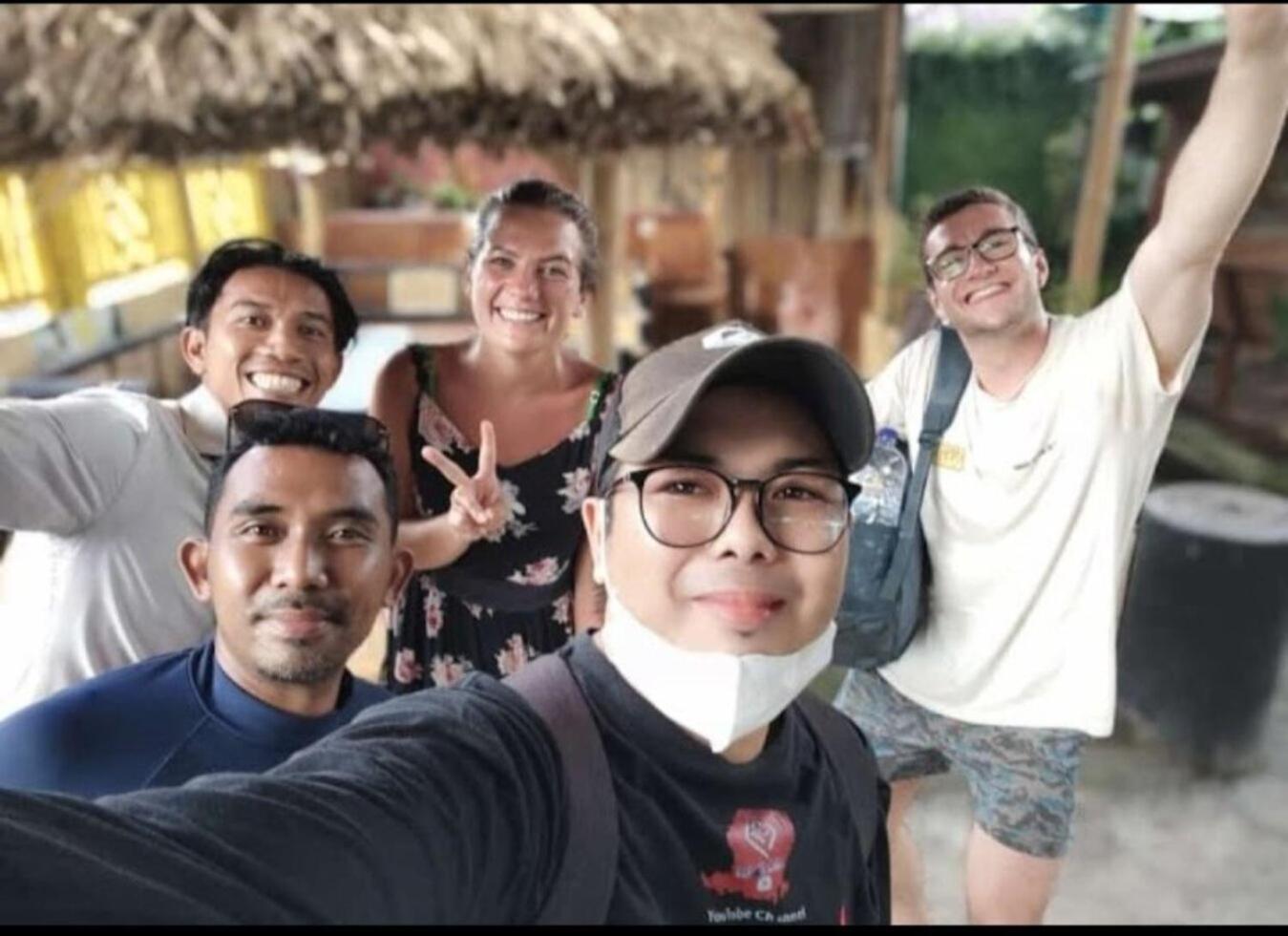 Bujak Permai Villa Matahari Lombok Ntb Praya Exterior photo