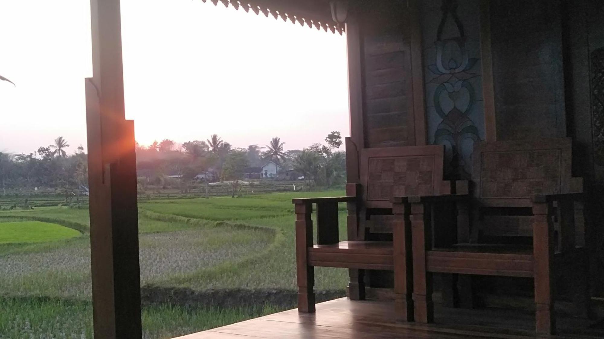 Bujak Permai Villa Matahari Lombok Ntb Praya Exterior photo